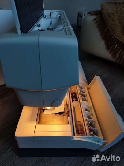 Швейная машина Pfaff