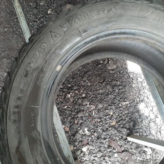 Goodyear UltraGrip Extreme 205/60 R16