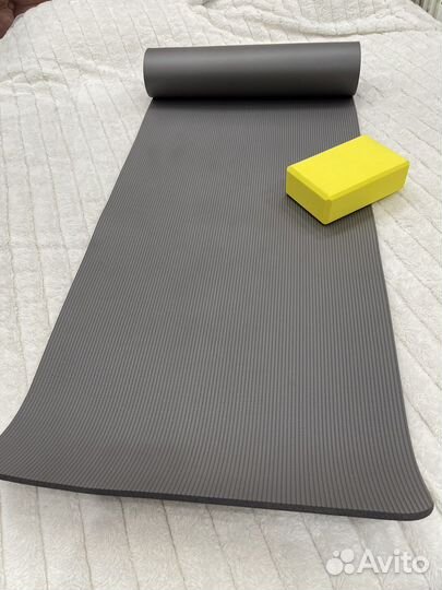 Коврик для фитнеса