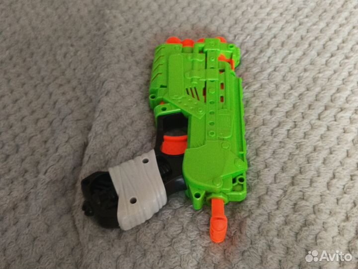 Nerf zombie strike