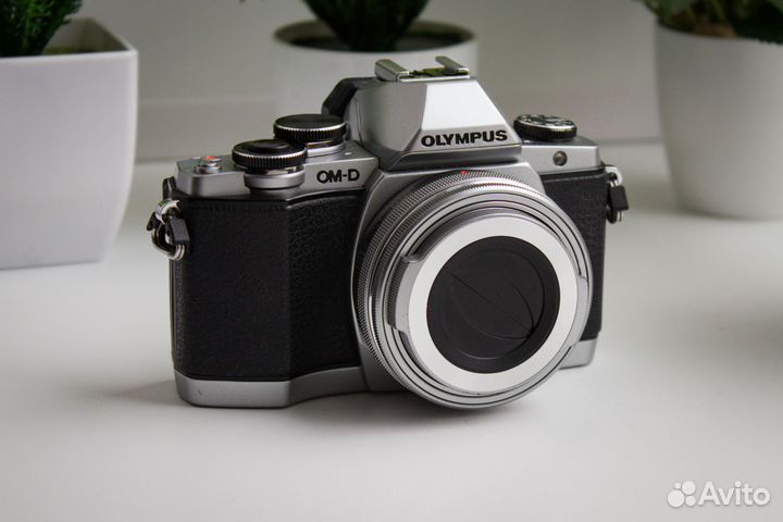 Olympus OM-D E-M10 Kit