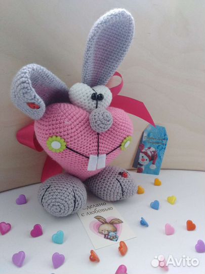 Сердечные вязаные игрушки