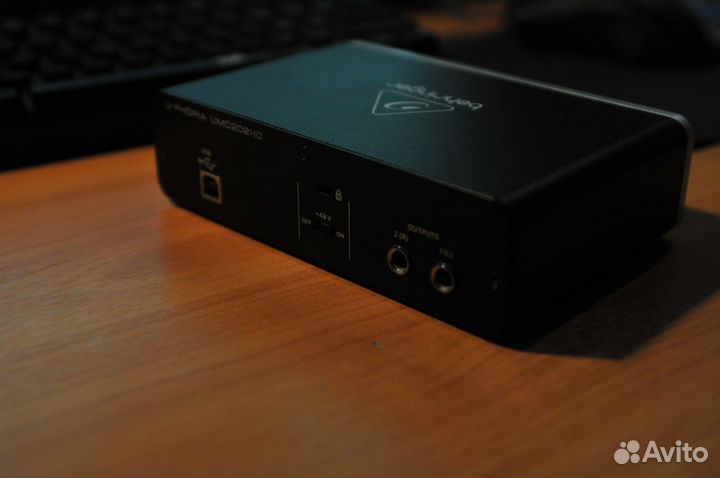 Звуковая карта behringer umc202hd