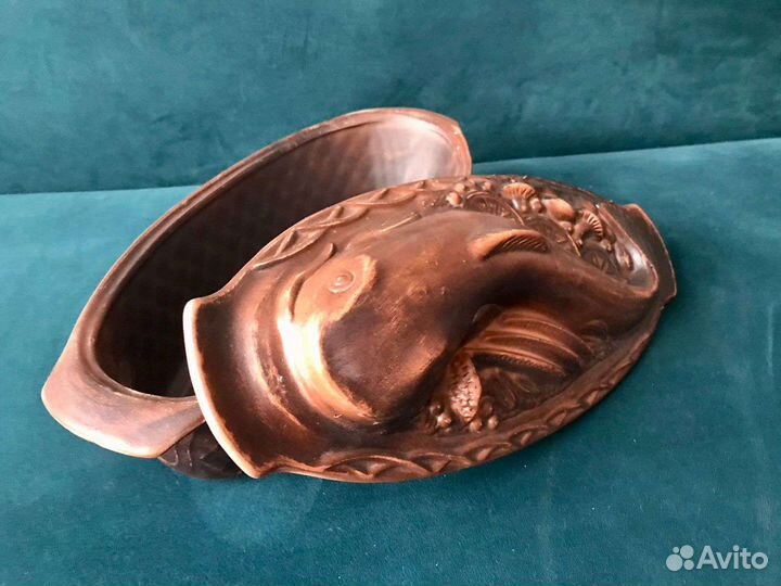 Рыбница из красной глины