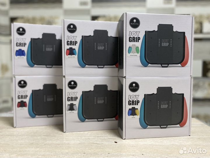 Подзаряжающий Grip для Joy-Con Scull & Co (Новые)