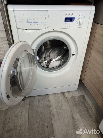 Стиральная машина бу indesit
