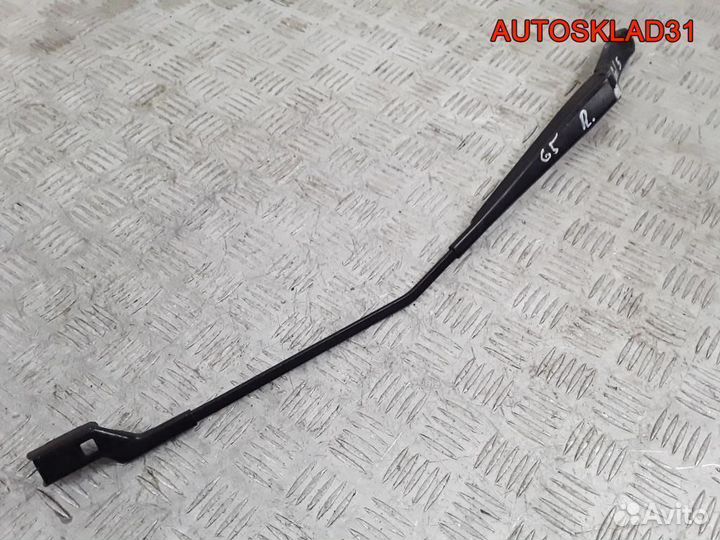 Поводок стеклоочистителя правый VW Golf 1Q1955410