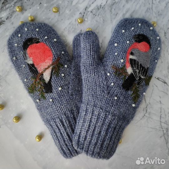 Варежки вязаные со снегирями