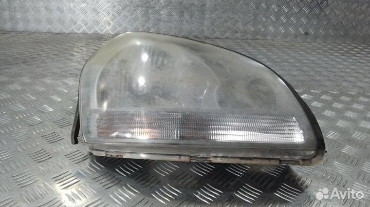 Фара 921022E000 Hyundai Tucson 1 (2004-2009)