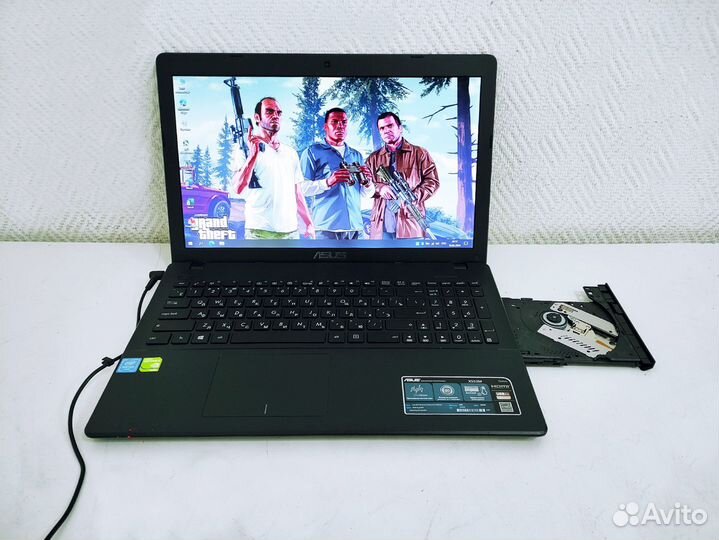 Ноутбук Asus X552M/ N3540/ 8Gb/ GF 920M 1Gb/ 15.6
