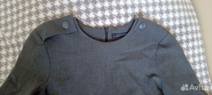 Платье школьное Zara 44