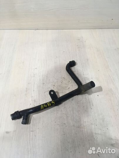 Трубка системы охлаждения Ауди А4 Б5 1.6 ADP