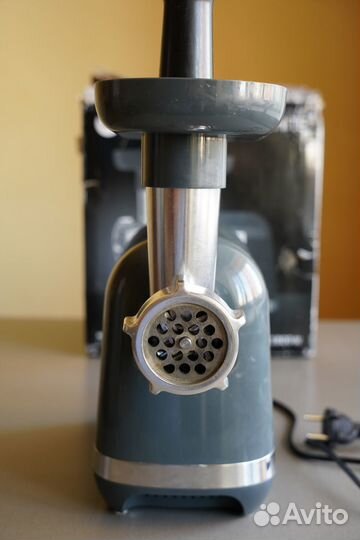 Мясорубка электрическая Vitek Graphite VT-3609