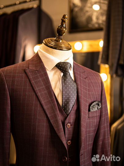 Мужской классический костюм