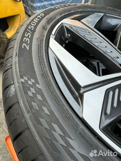 Rapid EcoSport 235/50 R19