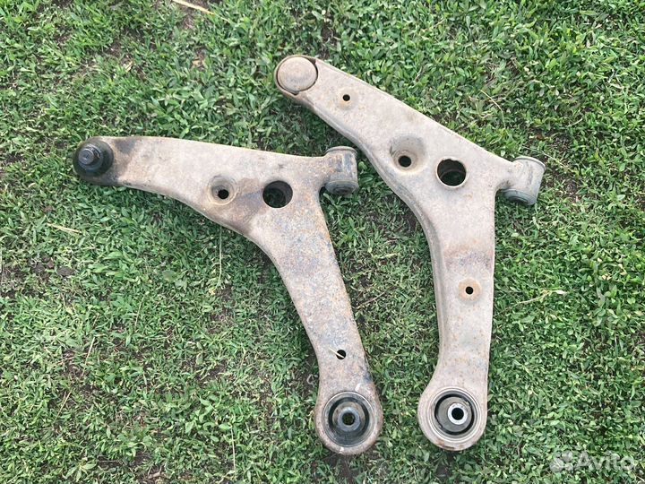 Рычаг передней подвески