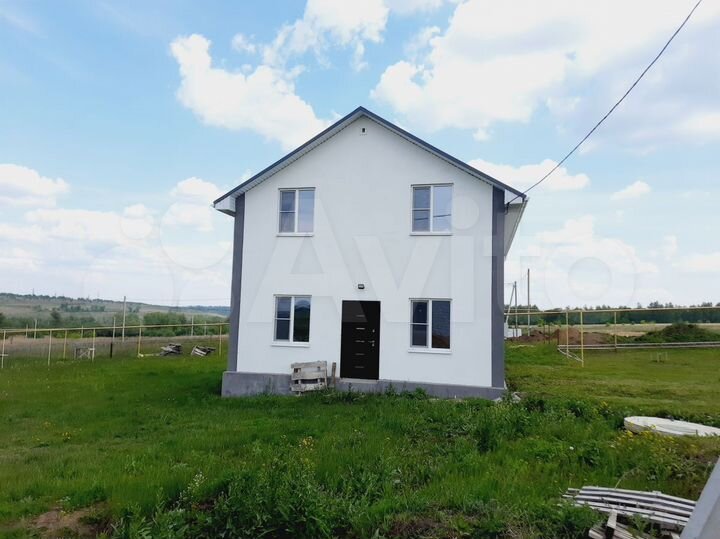 Коттедж 136 м² на участке 10 сот.