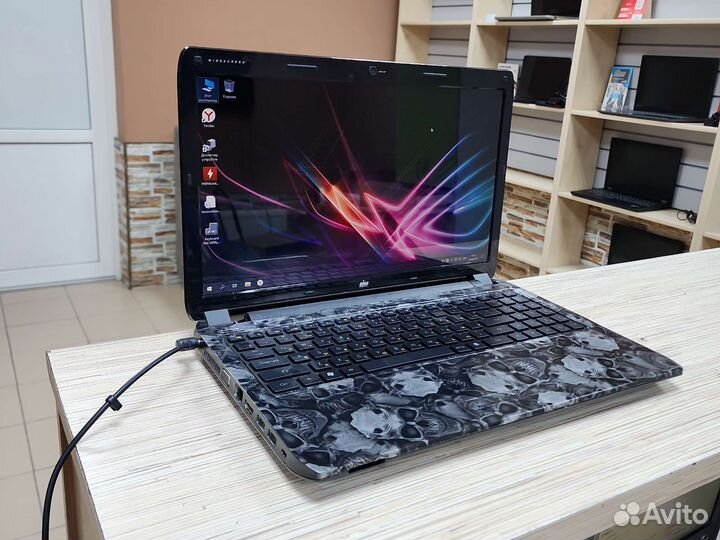 Ноутбук DNS core i5, 4Gb, SSD 128 gb