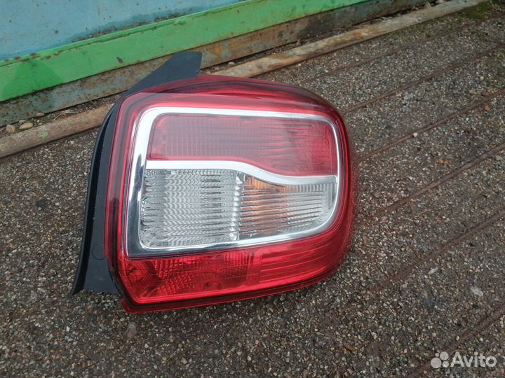Фонарь задний правый renault logan 2