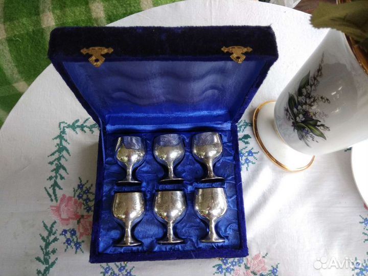 Комплект мельхиоровых рюмок из СССР