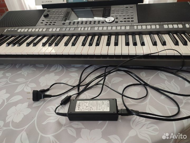 Синтезатор yamaha PSR S970