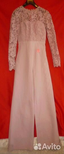 Новый с ажурной вставкой женский комбинезон 40 раз