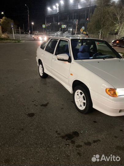 Белый ваз 2114