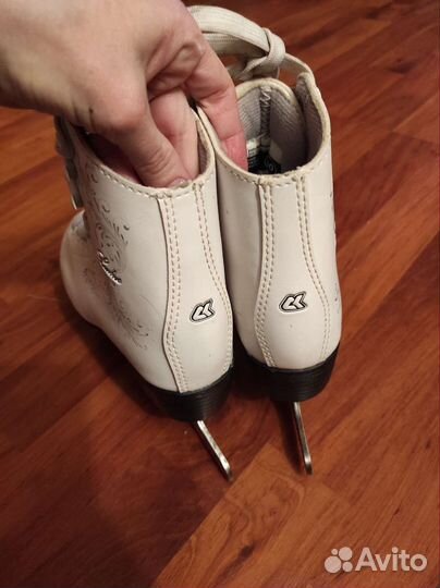 Коньки фигурные размер 30