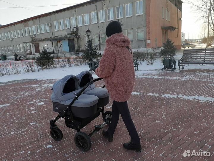Коляска для двойни 2 в 1