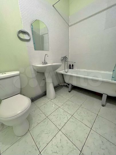 1-к. квартира, 42 м², 7/18 эт.