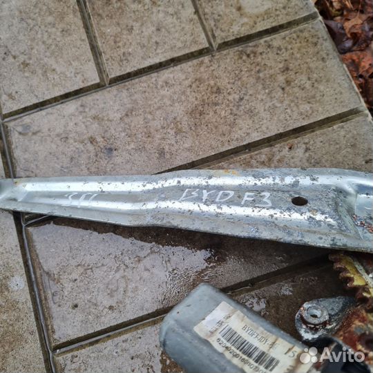 Стеклоподъемник электр. задний правый Byd F3