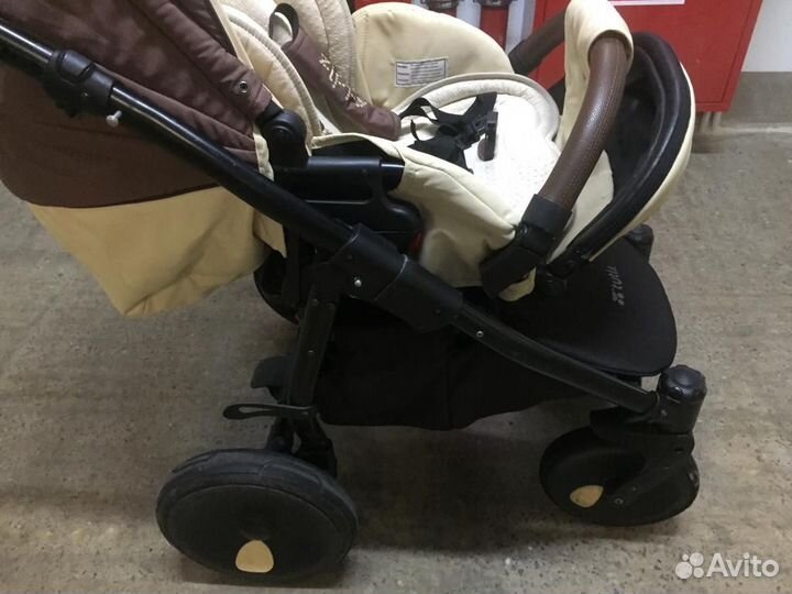 Продам детскую коляску