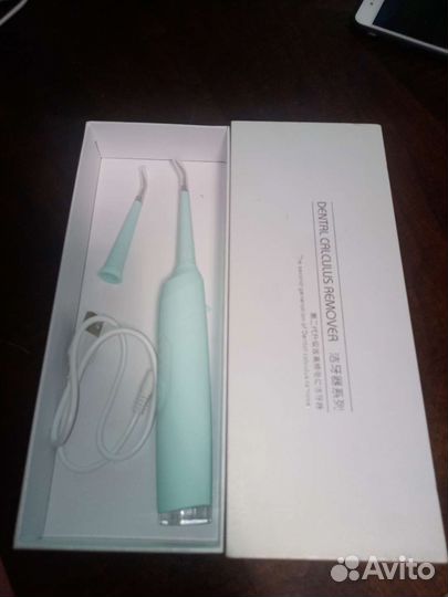 Ультразвуковой прибор для чистки зубов