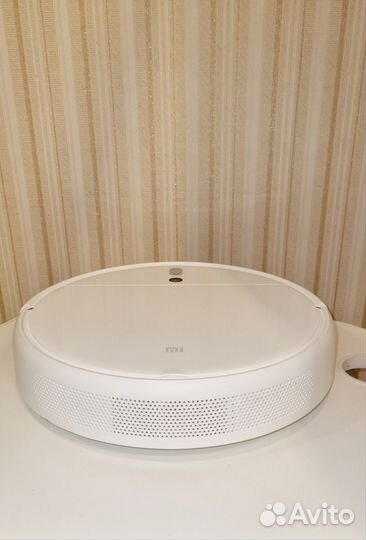 Xiaomi Робот-пылесос Mi Robot Vacuum Mop RU SKV409