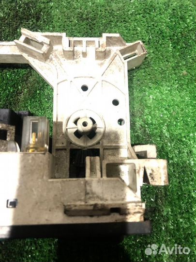 Блок управления отопителем Mitsubishi Carisma