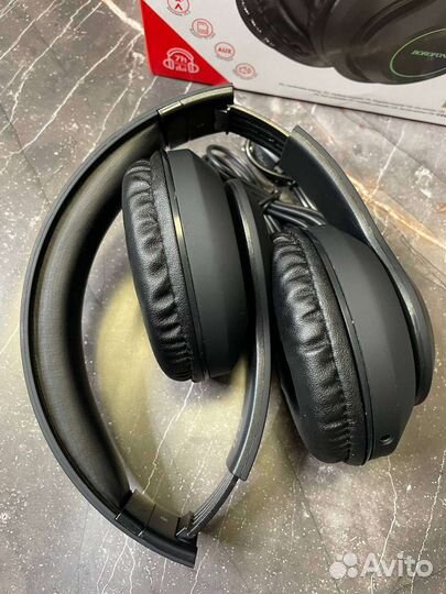 Беспроводные наушники borofone premiuм