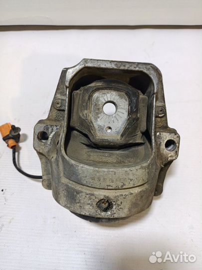 Подушка двигателя Audi Q5 8R cdnc 2010