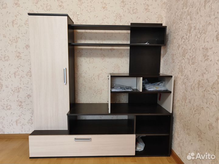 Стенка в гостиную