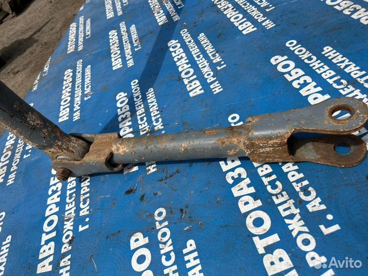 Задний стабилизатор. Man F2000L грузовой