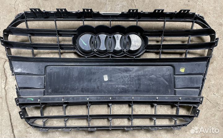 Решетка радиатора audi a6 c7