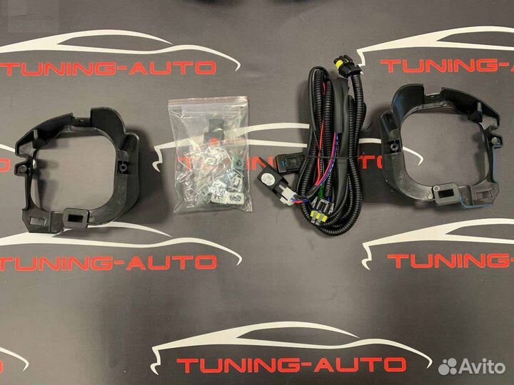 Противотуманные фары Nissan Note (E 12 ) A8177