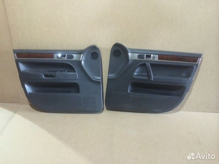 Обшивки дверей Volkswagen Touareg