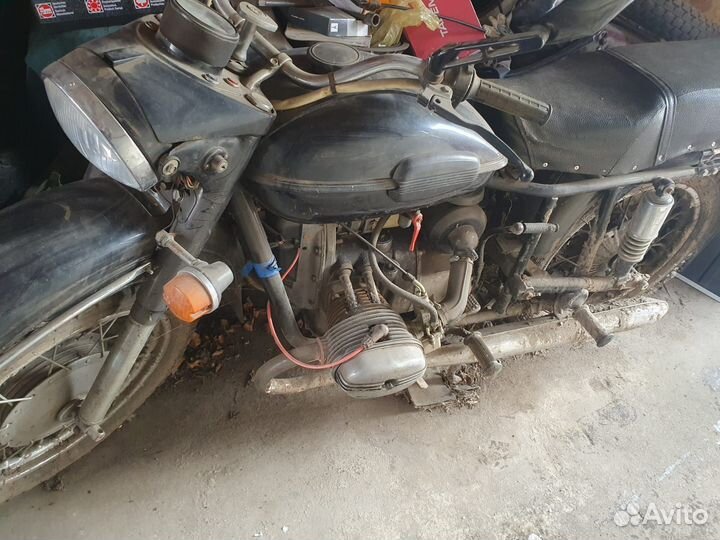 Мотоцикл урал с люлькой