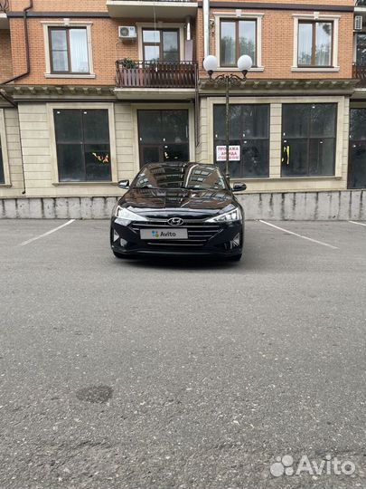 Hyundai Elantra, 2018