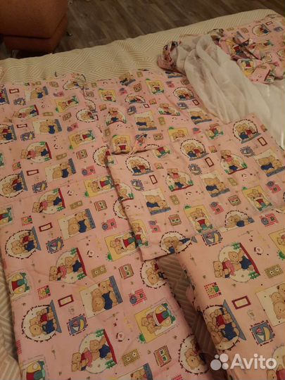 Комплект в детскую кроватку с бортиками