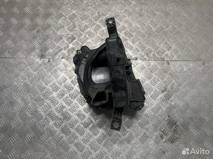 Корпус эбу Lexus LS 460 / 600 (4)