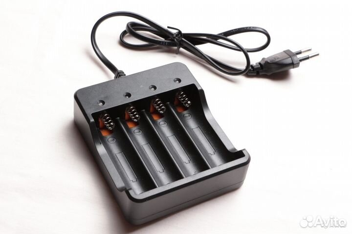 Зарядное устройство для 18650 Li-Ion на 4 аккум
