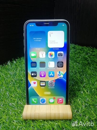 iPhone 11, 64 ГБ