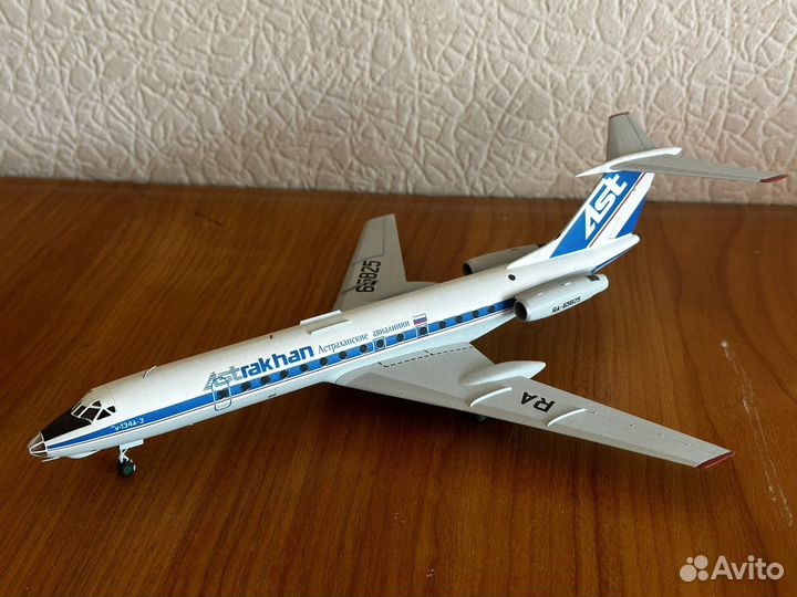 Модель самалета 1/144 ту-134, Бе-200