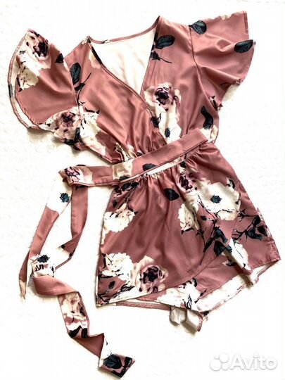 Ромпер комбинезон с шортами размер s 42-44